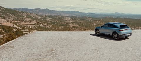 4-Hashtag3_electric-blue-matte_photography_hashtag3-launch-campaign_005