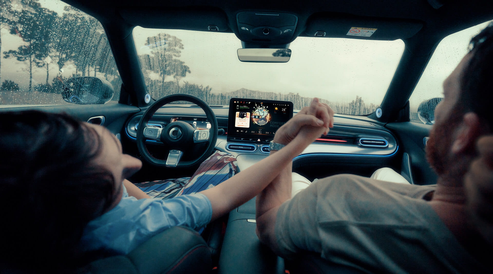 smart_Hashtag1_brabus_digital-white-metallic_photography_hashtag3-launch-campaign_001