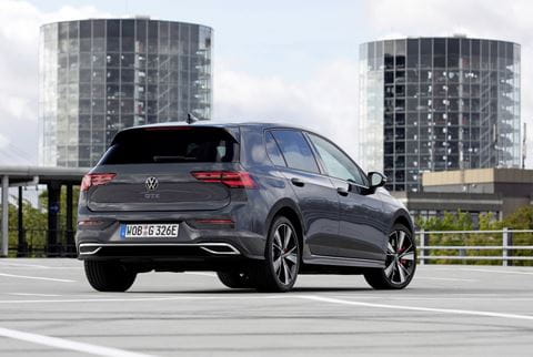 VW-GolfGTEehybrid-2022-review-2