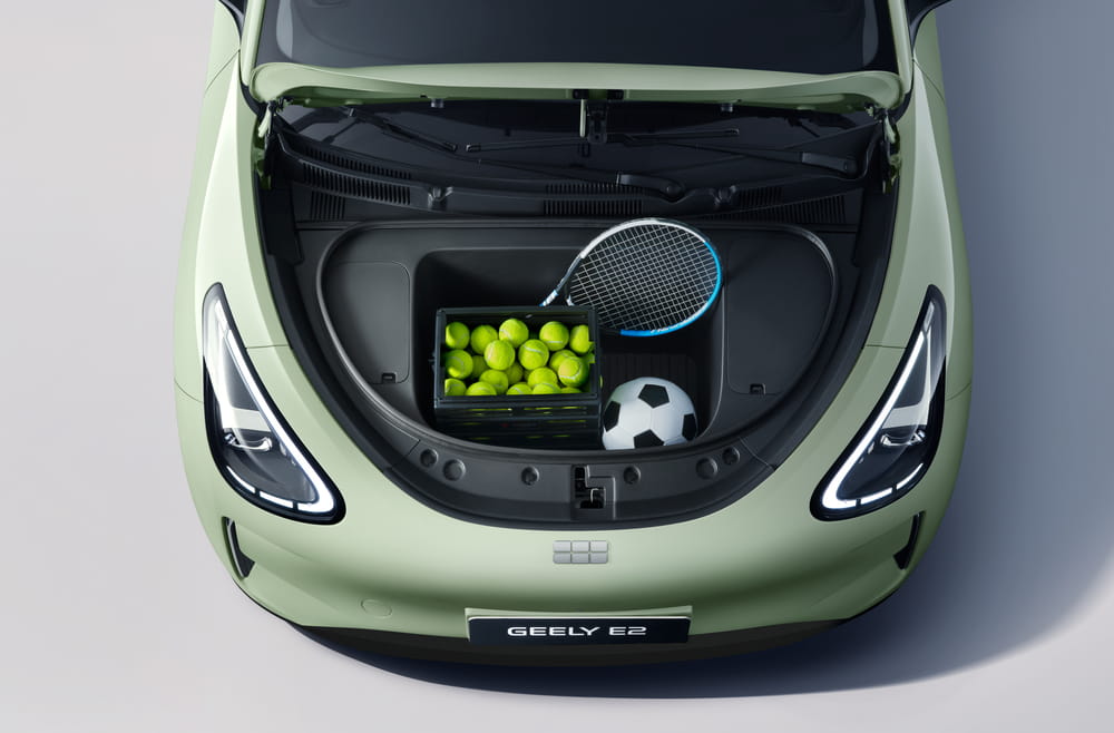 7_Geely_E2_Frunk