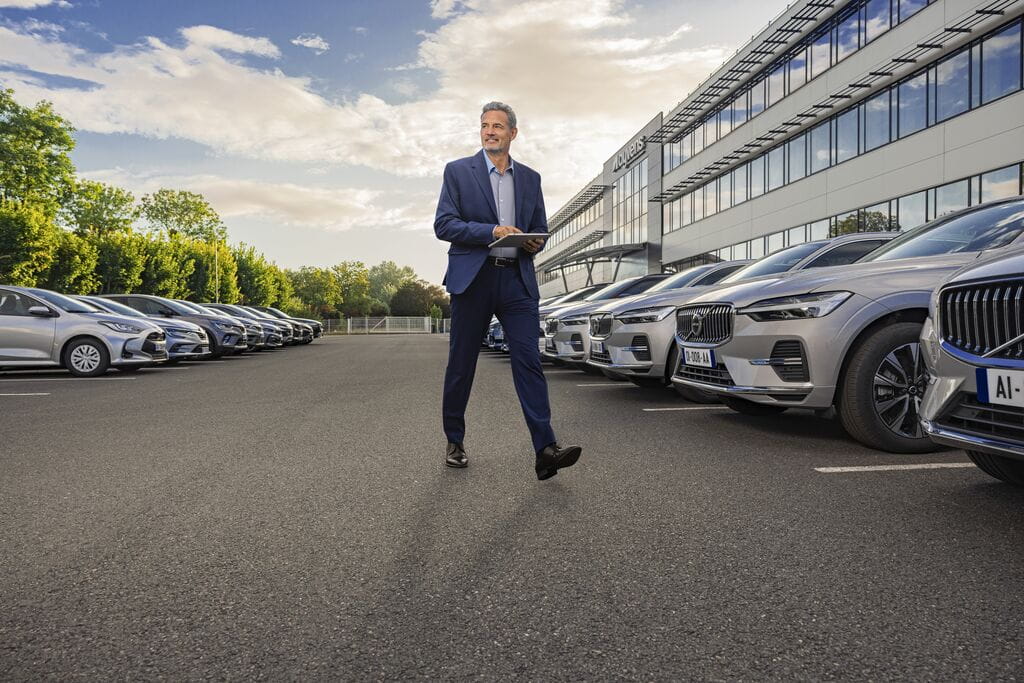 Medium-Ayv_flex_fleet manager_with logo