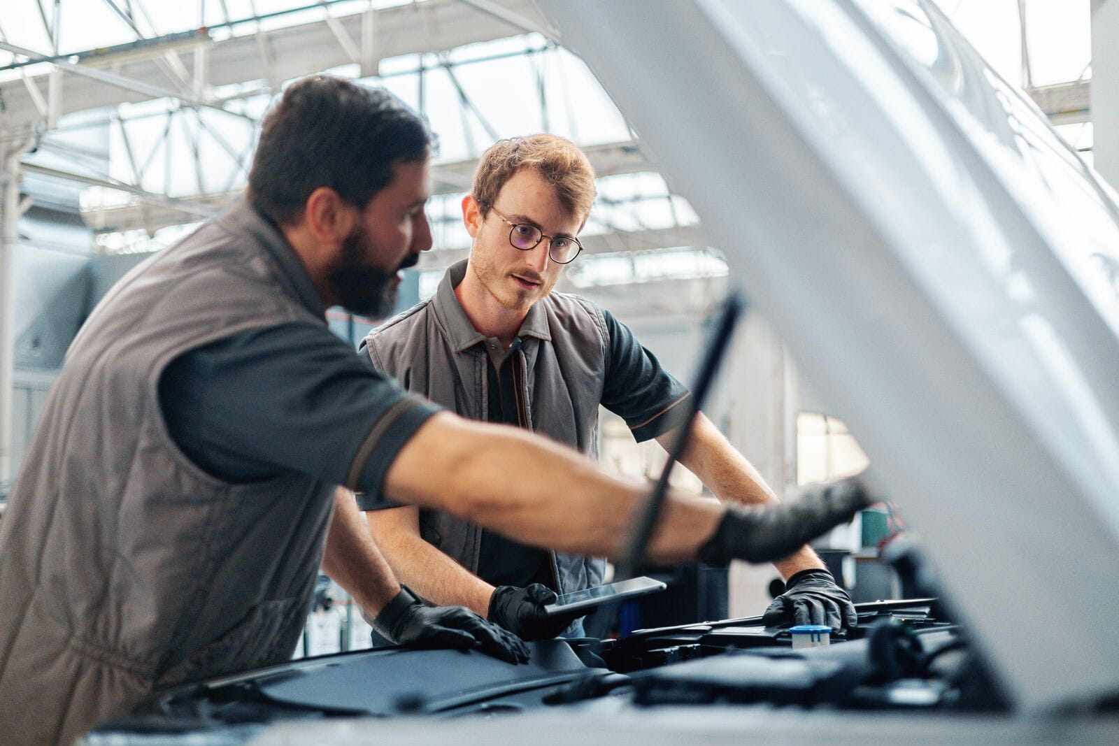 Large-Ayv_image_corporat_mechanicalassistance