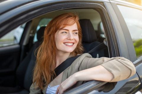 woman_in_car_high