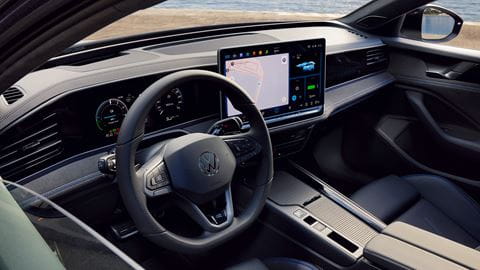 Passat-hybrid-4