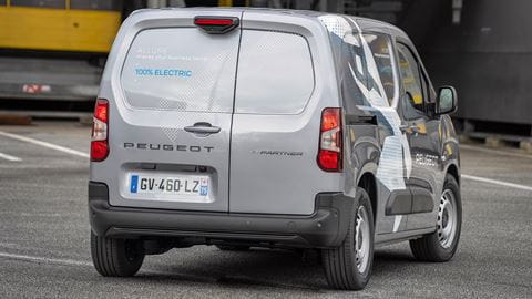 Peugeot_E-Partner-3