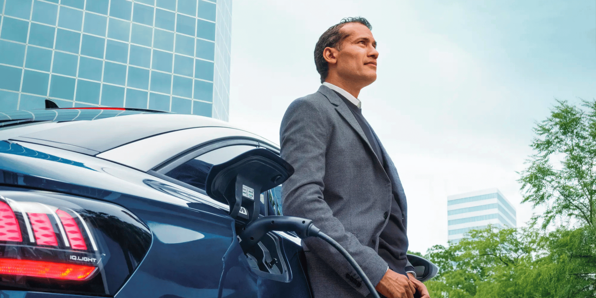 une voiture électrique 