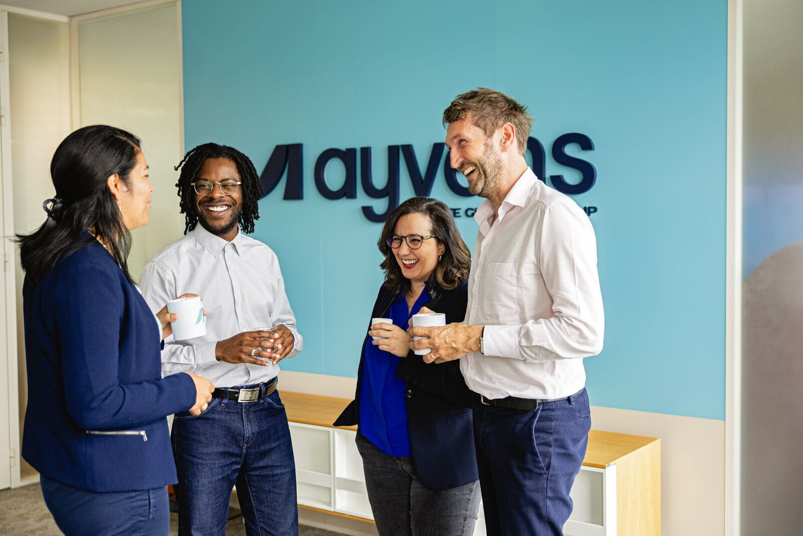 Large-Ayv_image_corporate_coffeebreak