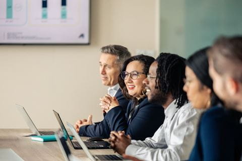 Large-Ayv_image_corporate_meeting2