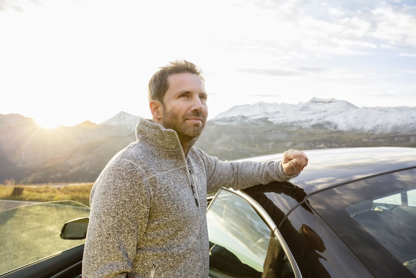 Large-roadtrip_in_mountains_high