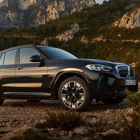 Nuove-uscite-del-2025_BMW-Ix3