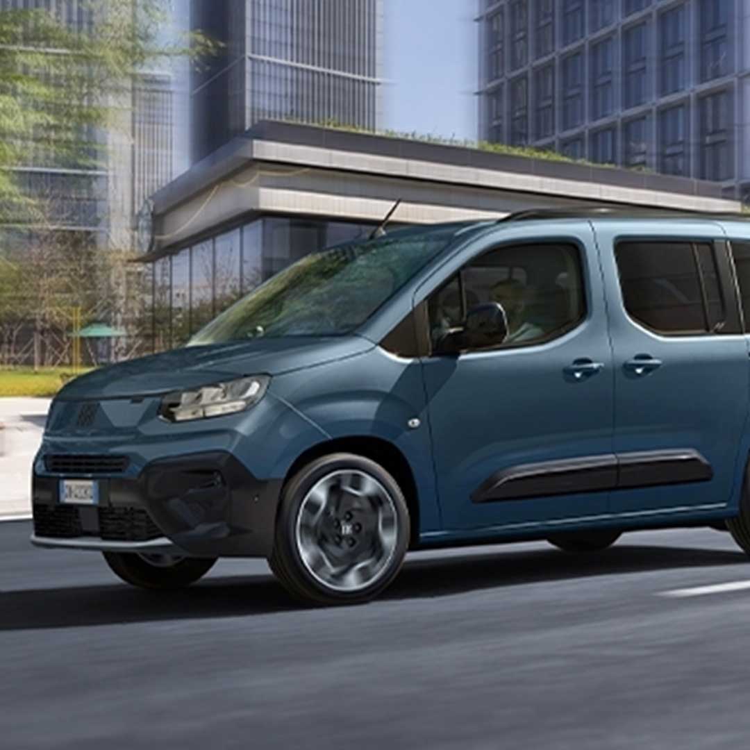 Veicoli-commerciali-compatti--_Fiat-Dobl