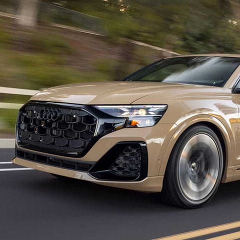 SUV-di-lusso_Q8