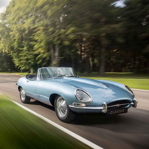 Auto-depoca-iconiche-in-versione-elettrica_Jaguar-E-Type
