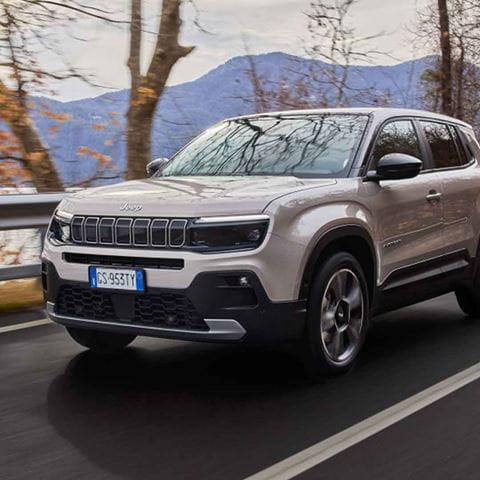 Auto-4x4-piccole_Jeep-Avenger