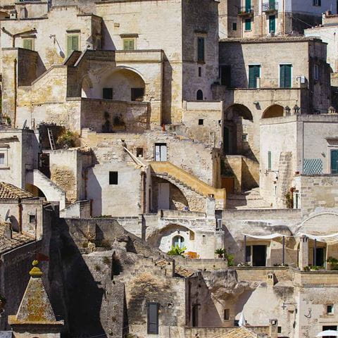 Tour-in-Italia-in-auto_matera