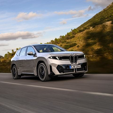 P90626472_highRes_the-new-bmw-ix3-50-x - Copy