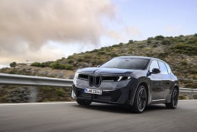 P90626726_highRes_the-new-bmw-ix3-50-x