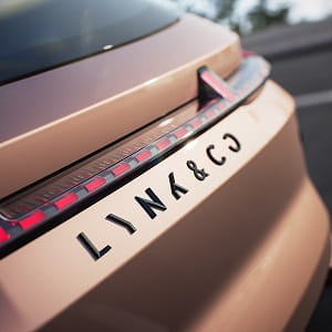 08-LYNKCO_3