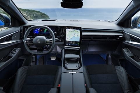 Renault-Rafale-E-Tech-4x4-300-hp-Atelier-Alpine 5