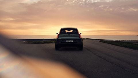 ex60-back-sunset