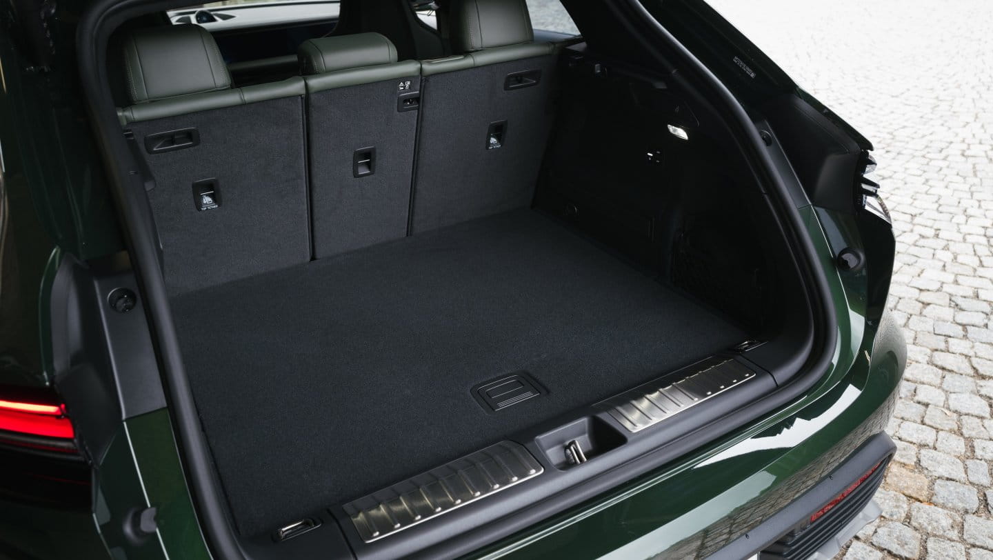 macan 9
