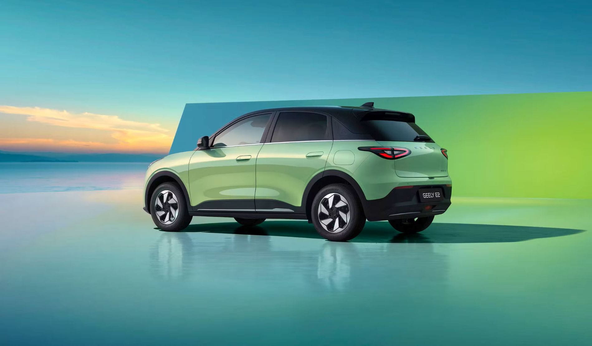 Geely-E2-Achteraanzicht