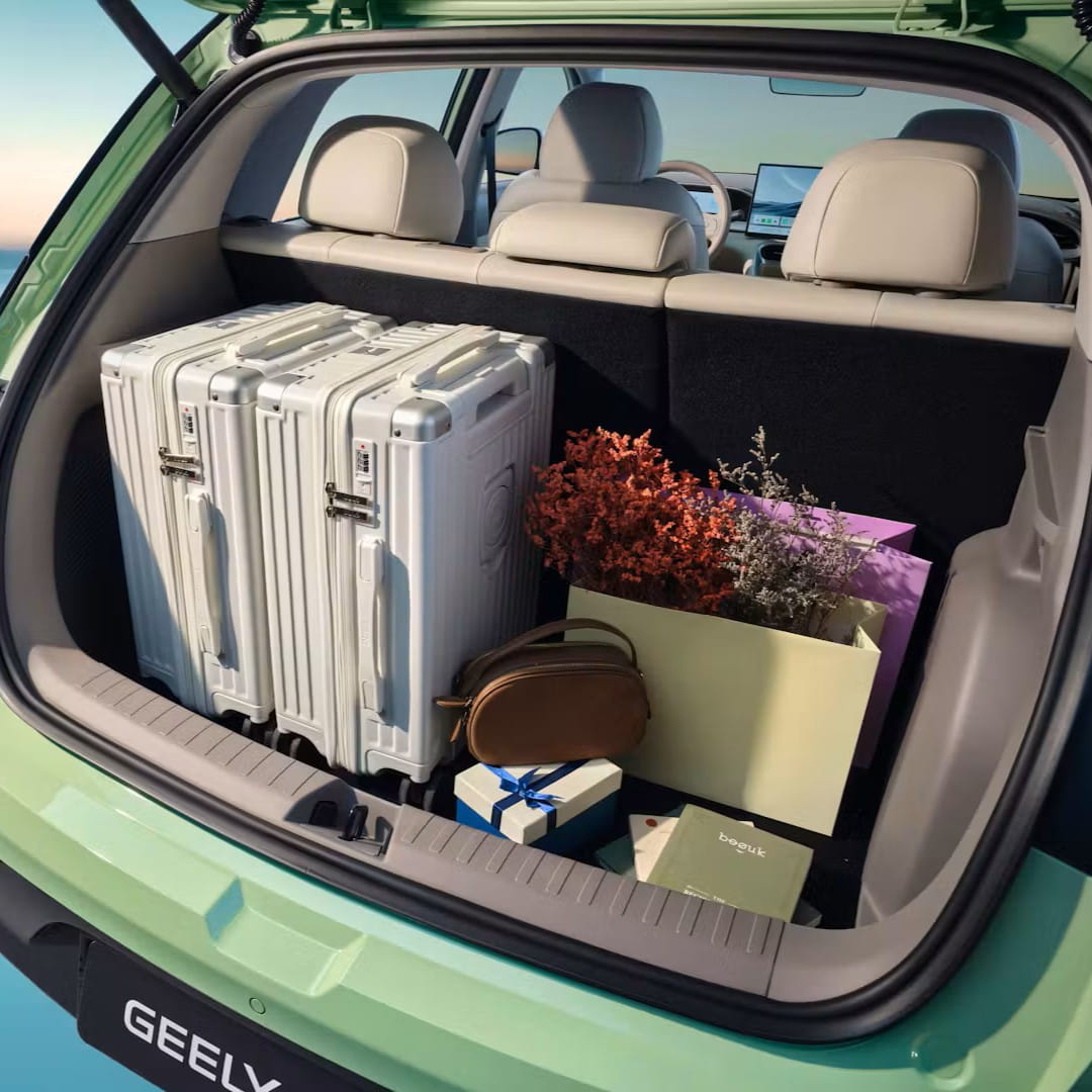 Geely-E2-Trunk