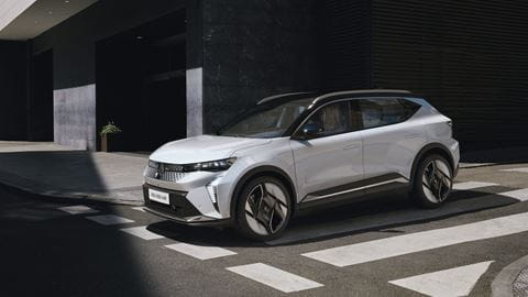 renault-scenic-etech-electric-2