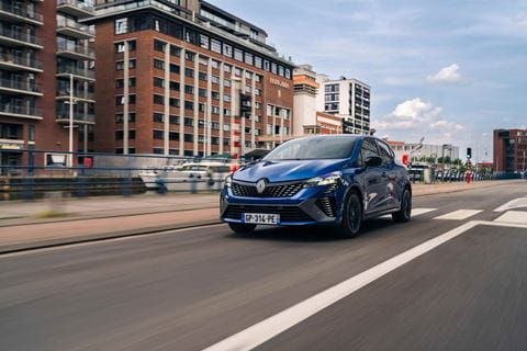 07-Rijden-met-de-nieuwe-Renault-Clio-1600x1067