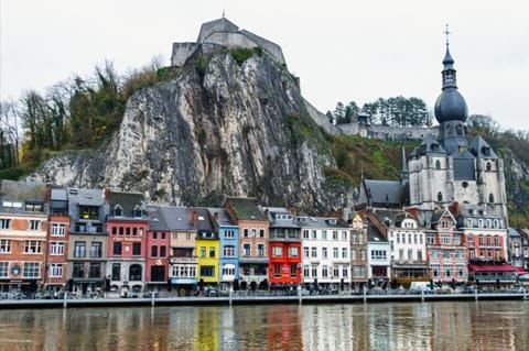 shutterstock_2461959097 - dinant