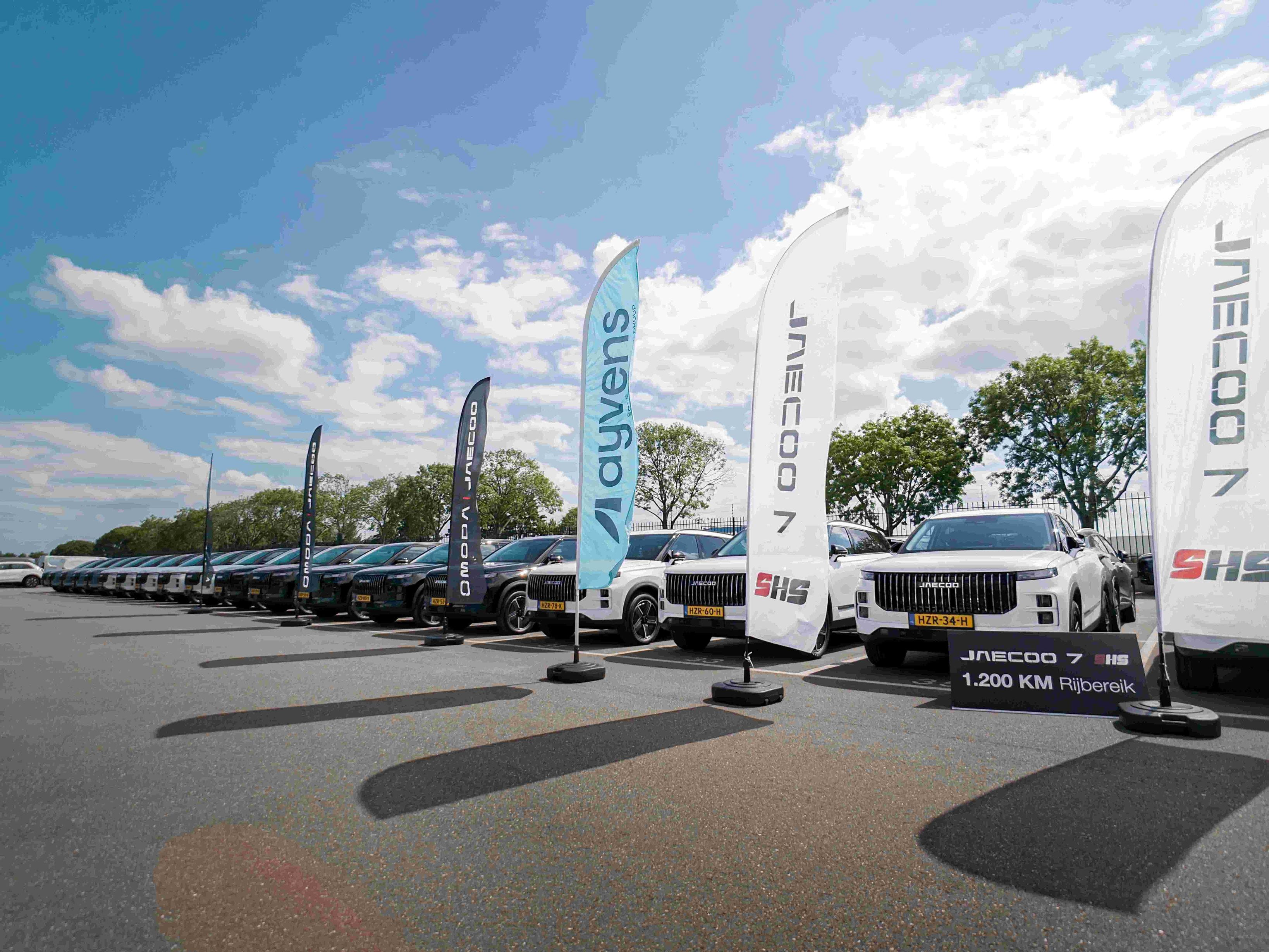 01_Venue_Exterior_Wide_03