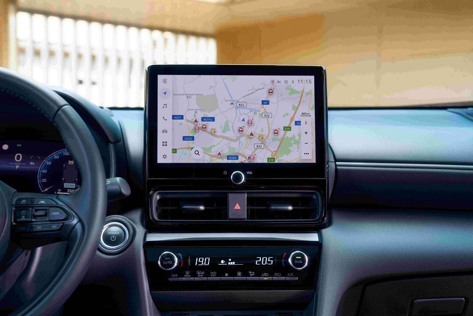 TOY_YARIS_CROSS_MC_2024_HUB_CON_IMG_BANK_16