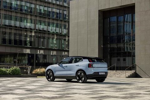 318900_Volvo_EX30_Cloud_Blue_Exterior