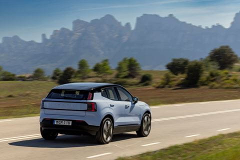 318909_Volvo_EX30_Cloud_Blue_Exterior