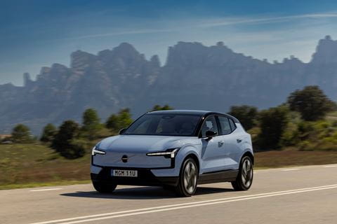 318911_Volvo_EX30_Cloud_Blue_Exterior