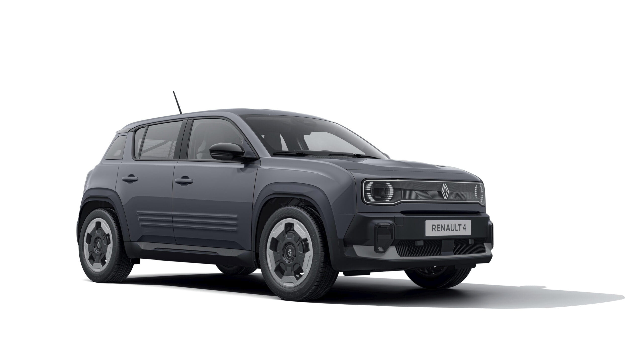 01-Renault-4-E-Tech-electric-van-scaled