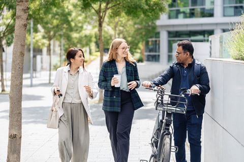 Large-Ayv_image_corporate_commuting_3colleagues