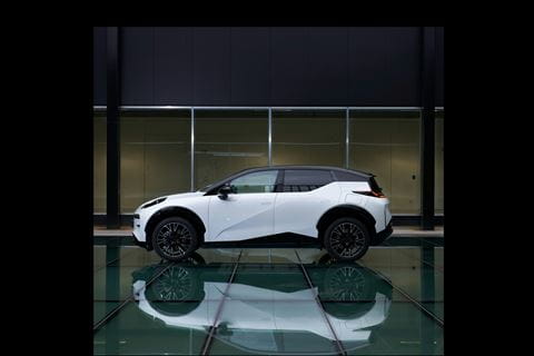 1714030846-zeekr-x-001