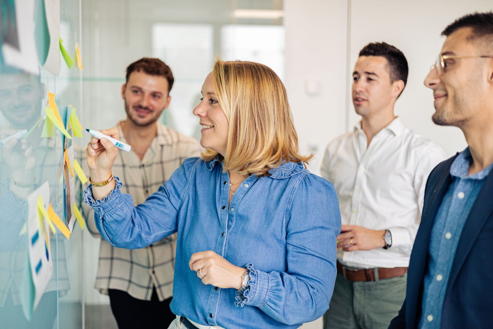 Large-Ayv_image_corporate_workflow