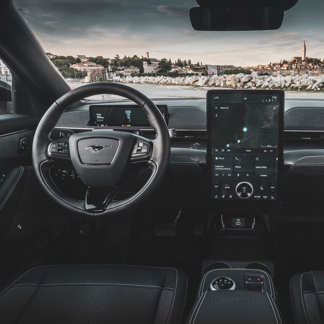 mustangmacheinfotainment 1 Large