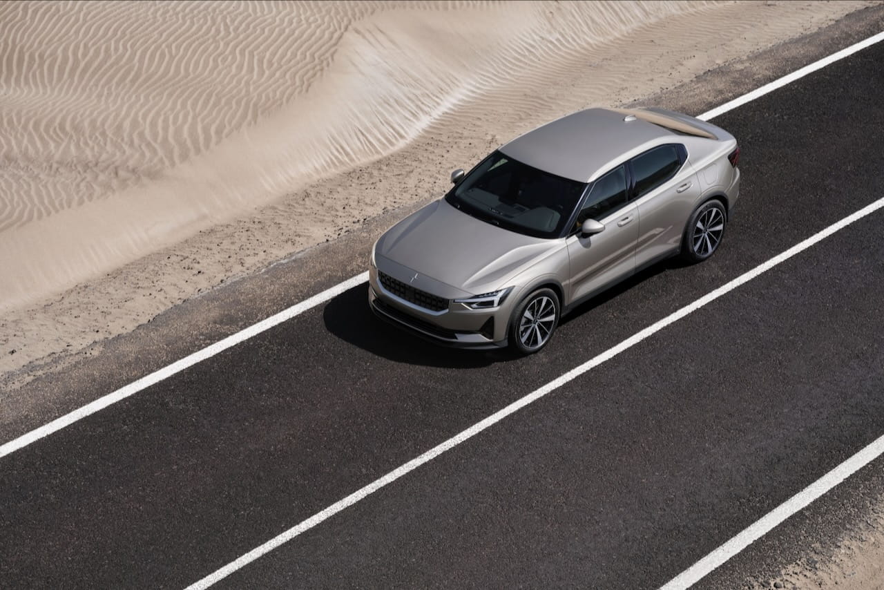 Paragraph-Polestar-2-sideangled