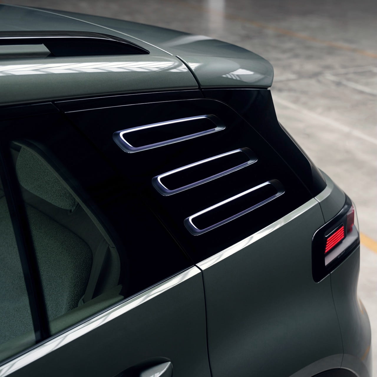 id cross - back details Large