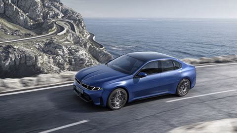 i3-top side angle Large