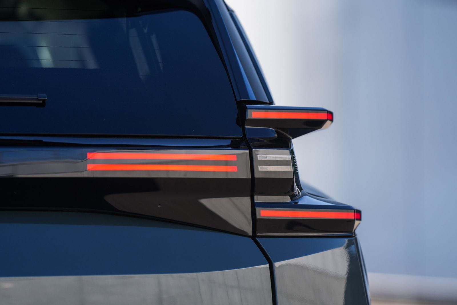 5_Citroen_C5Aircross_Rear