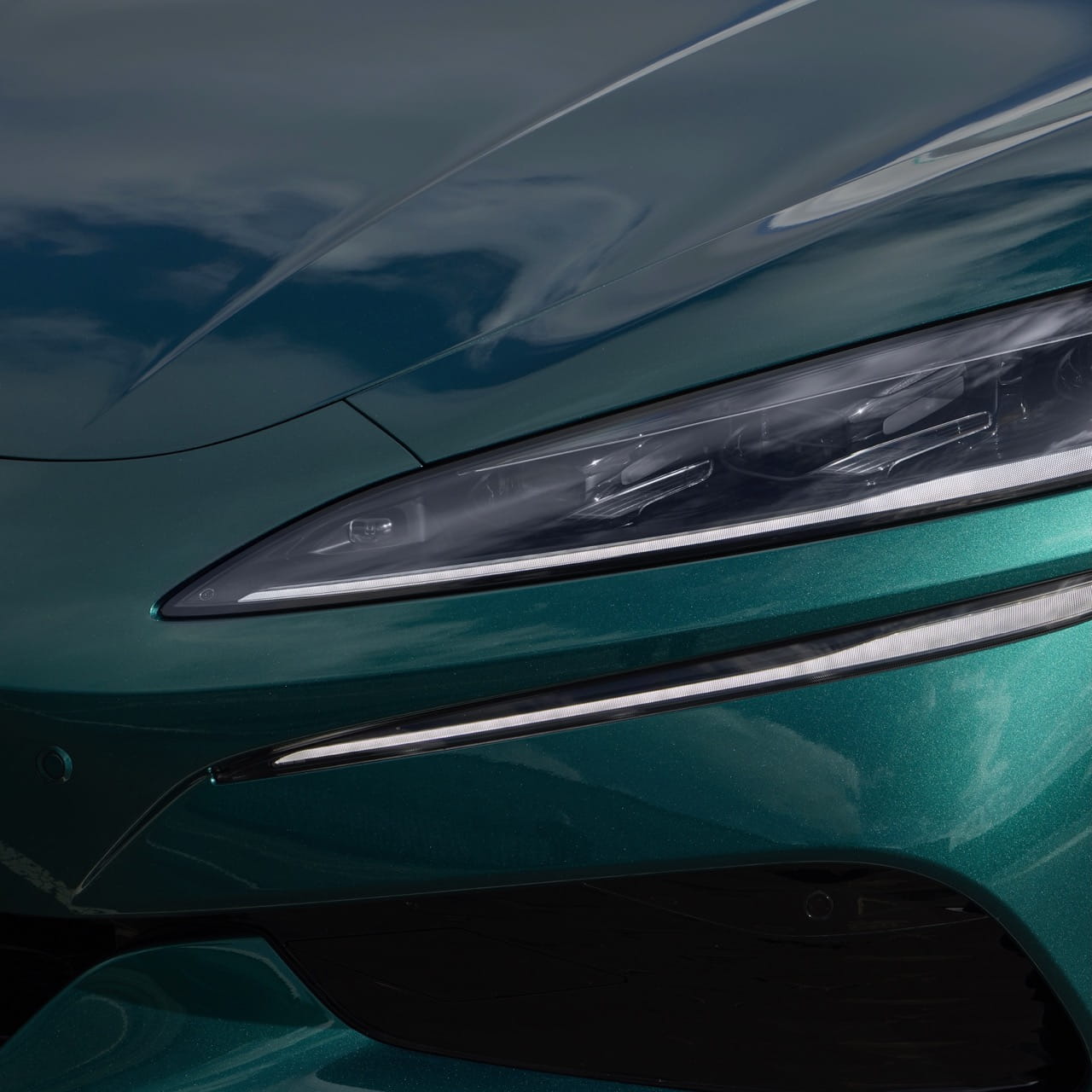 z9gt-light details Large