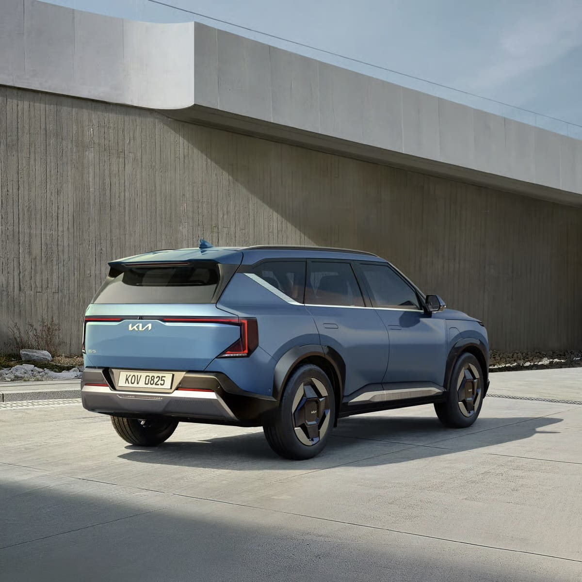 ev5-back view outside