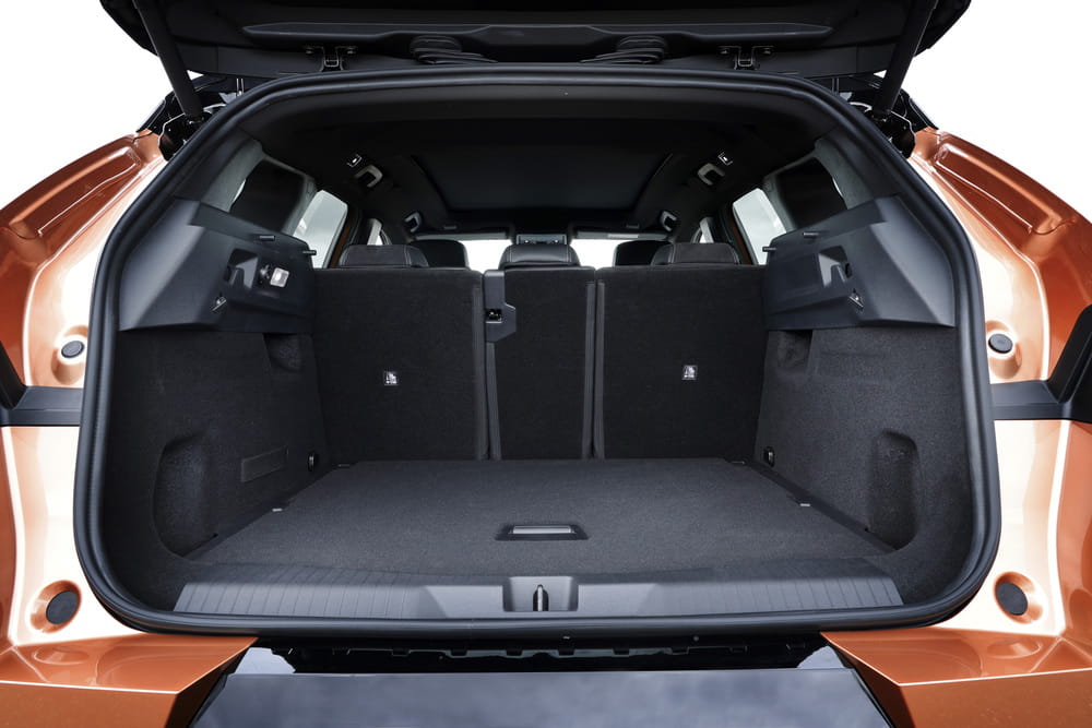 6_OpelGrandland_Trunk
