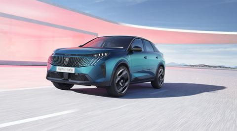 1_Peugeot_E3008_Banner