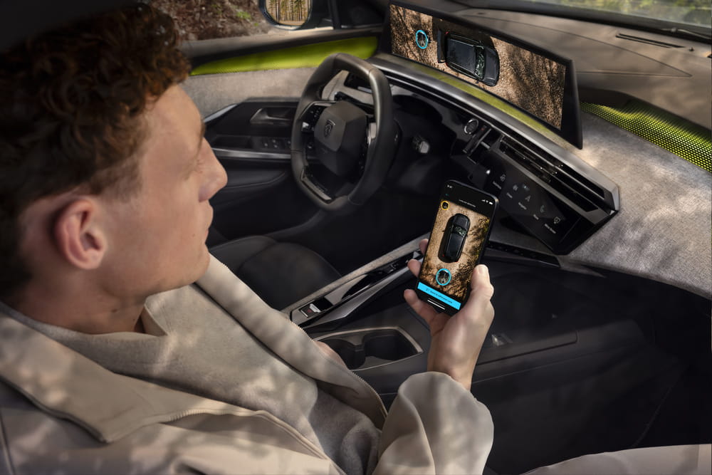 5 Peugeote5008-lifestyle-app