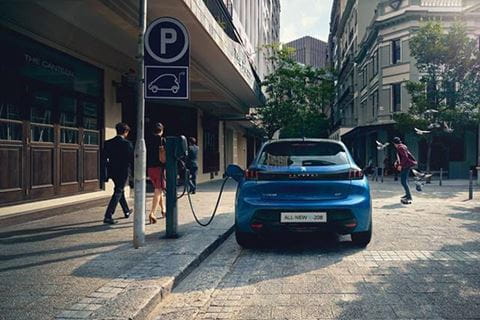 peugeot-e-208-charging